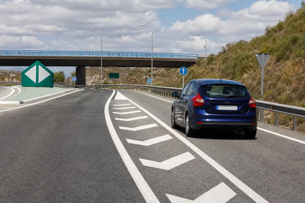 Carril de aceleración de incorporación a una autovía